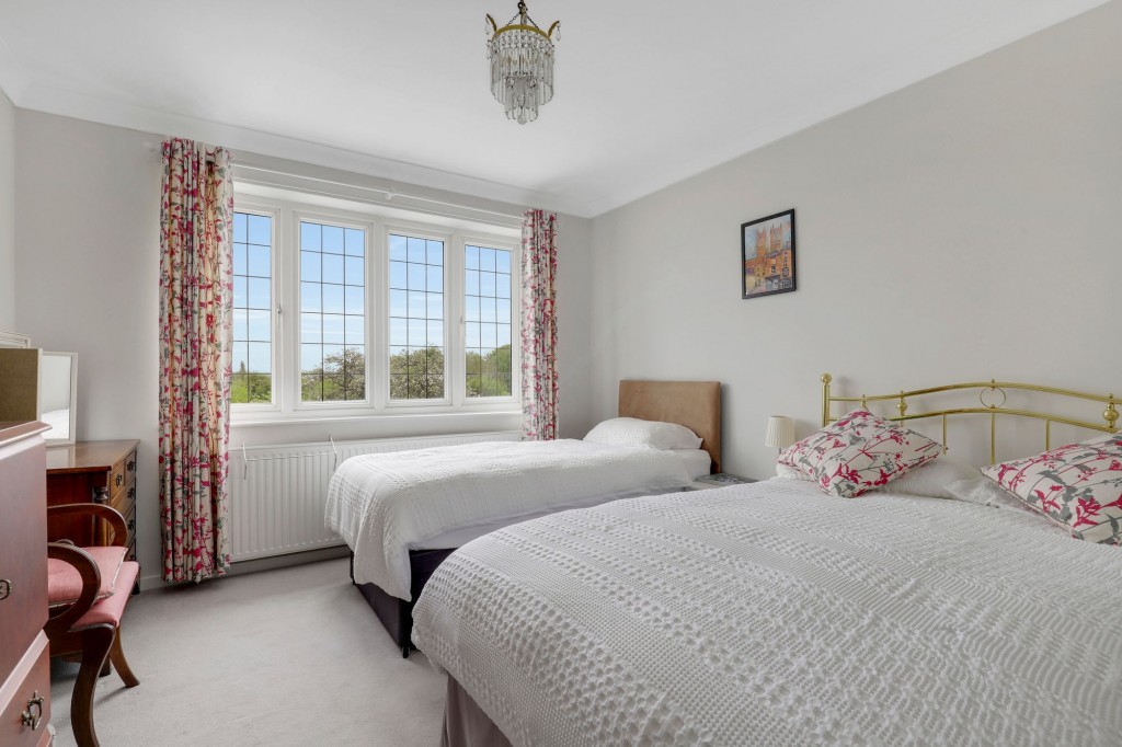 Shelt Hill, Woodborough, NG14