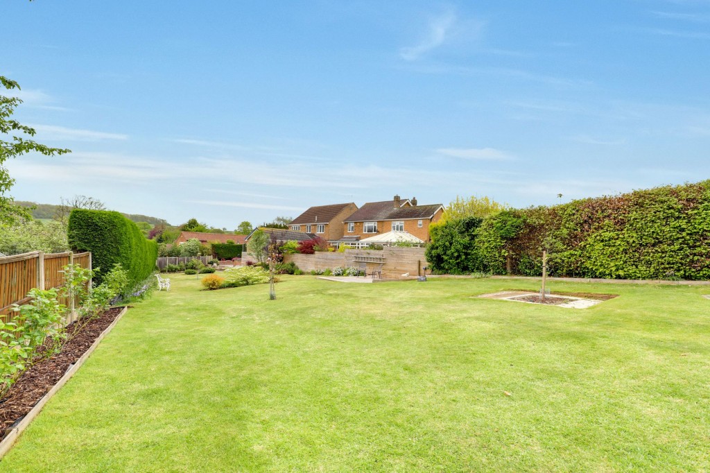 Shelt Hill, Woodborough, NG14
