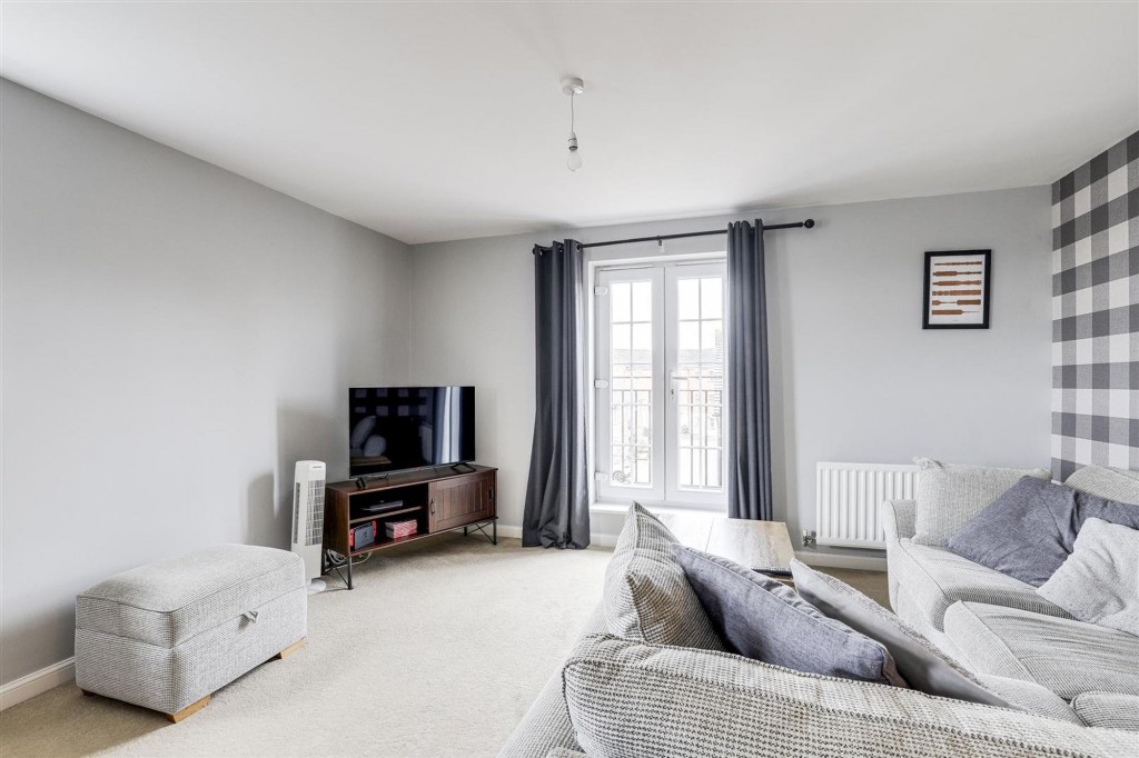 Paton Court, Calverton, NG14