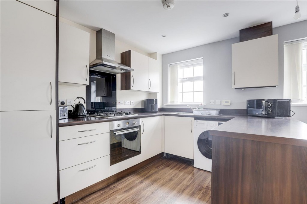 Paton Court, Calverton, NG14