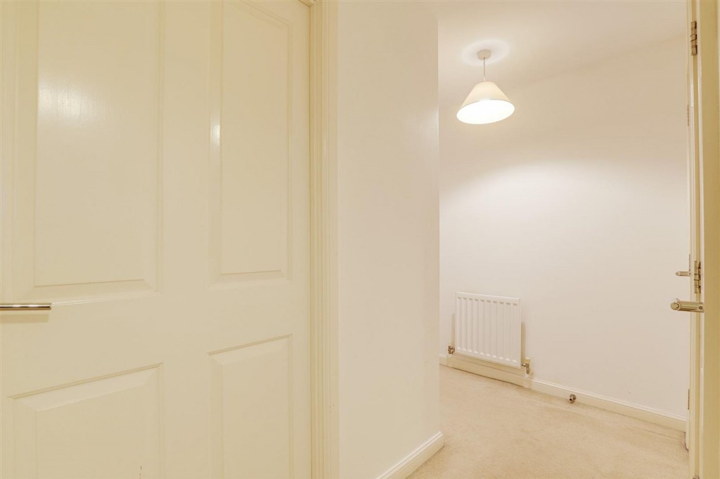 Paton Court, Calverton, NG14