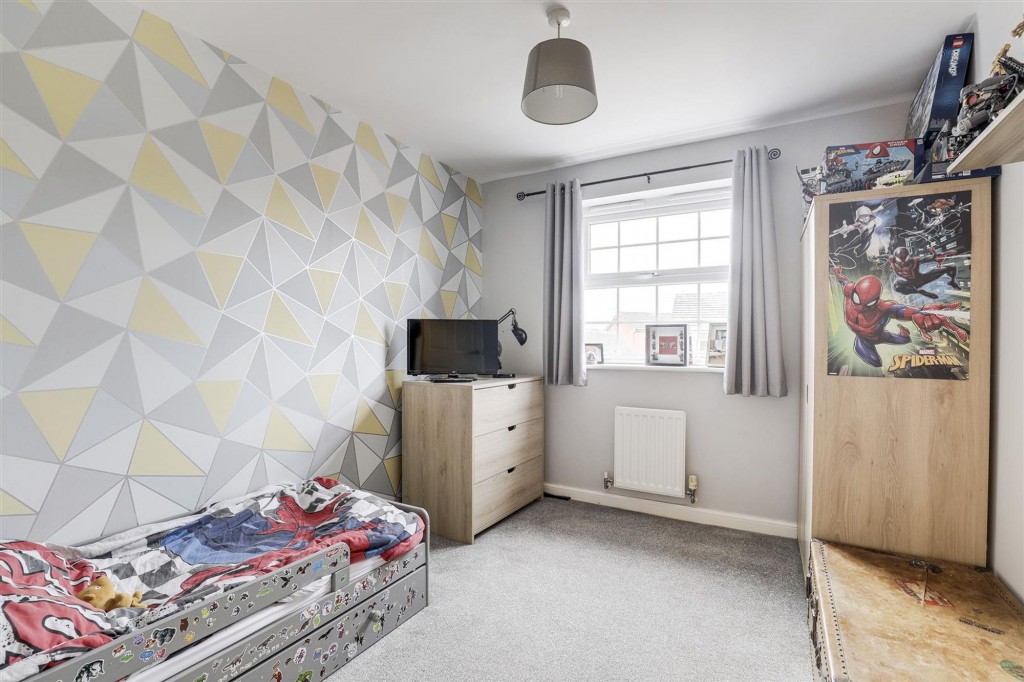 Paton Court, Calverton, NG14