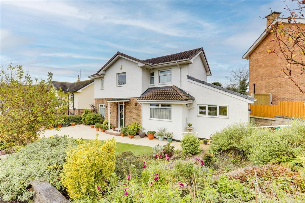 Elmswood Gardens, Nottingham, NG5