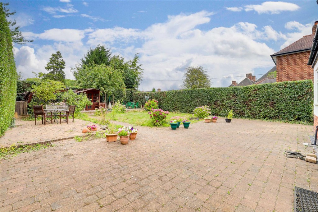 Derby Road, Beeston, NG9