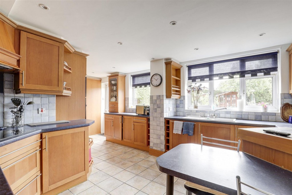 Derby Road, Beeston, NG9