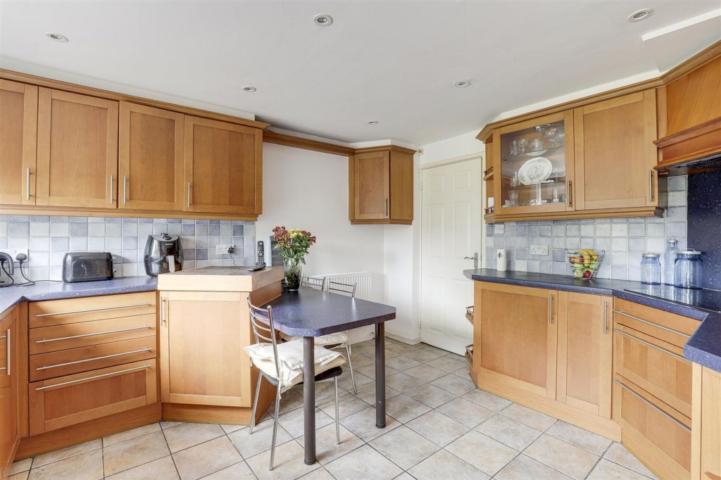 Derby Road, Beeston, NG9