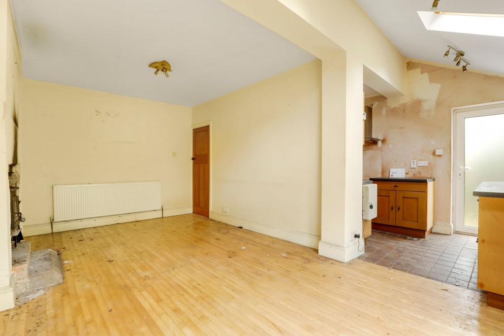 Midland Road, Carlton, NG4