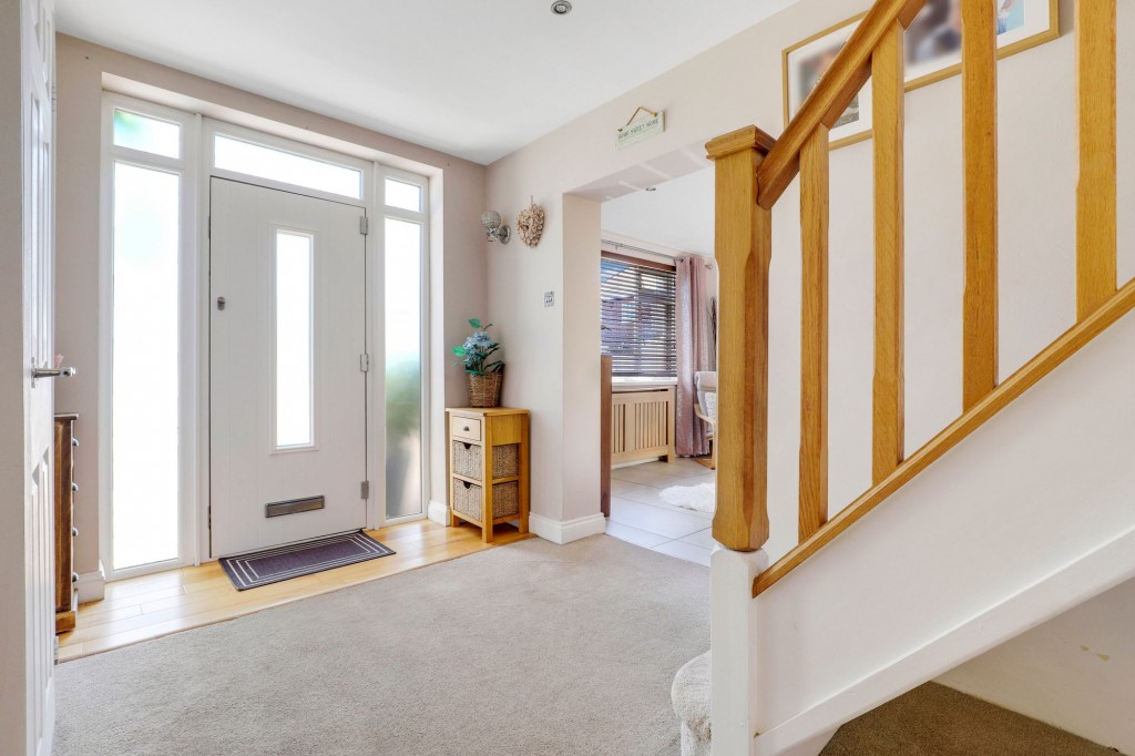 Temple Crescent, Nuthall, NG16
