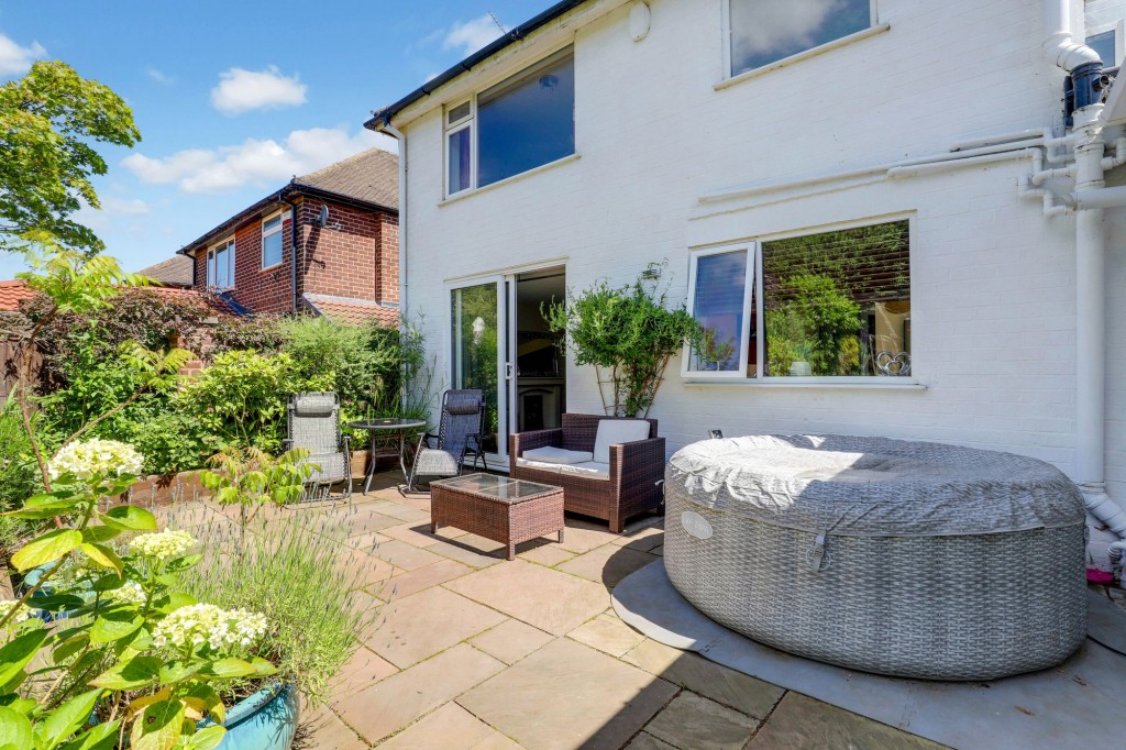 Temple Crescent, Nuthall, NG16