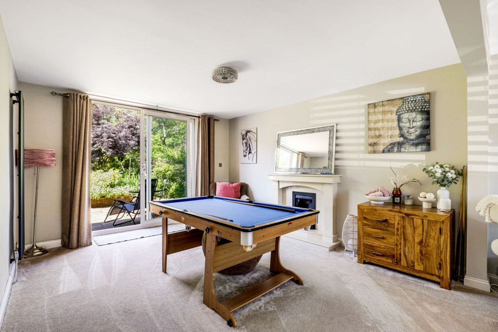 Temple Crescent, Nuthall, NG16