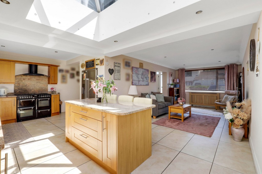 Temple Crescent, Nuthall, NG16