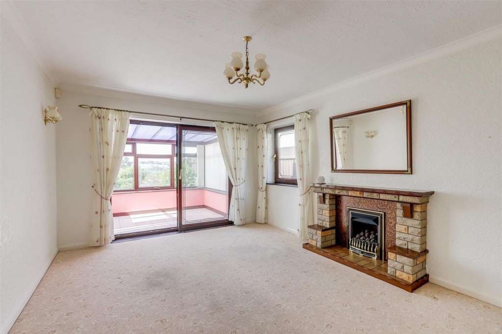 Longfield Lane, Ilkeston, DE7