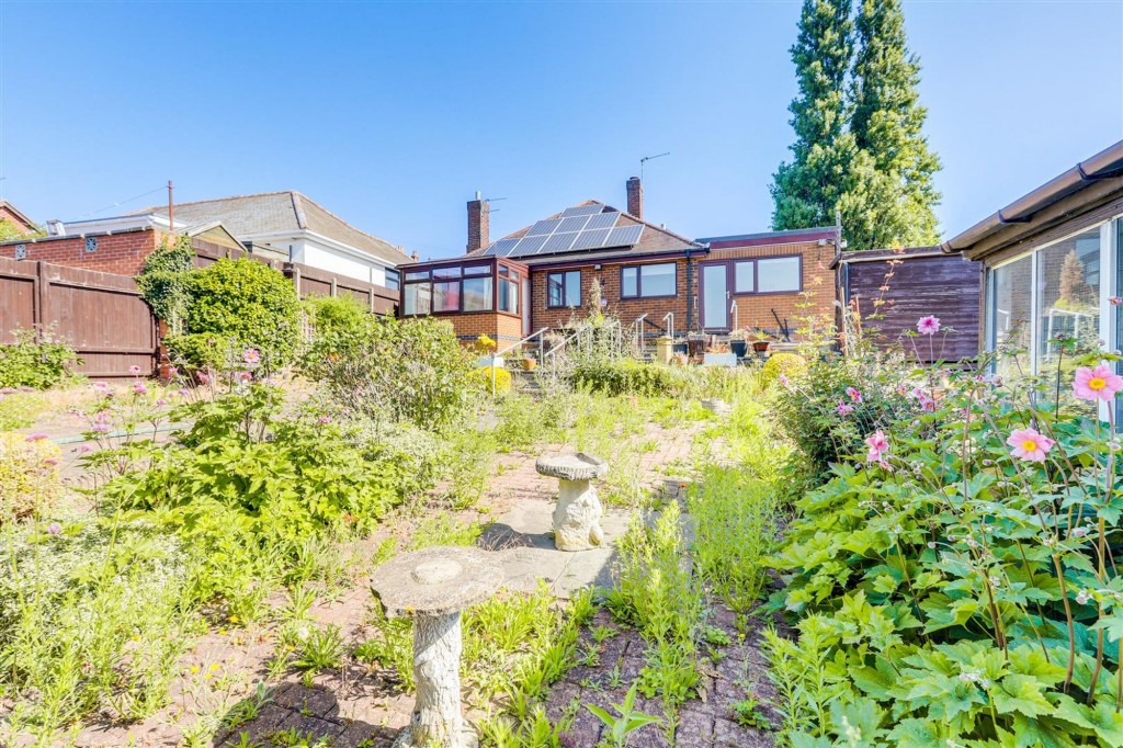 Longfield Lane, Ilkeston, DE7