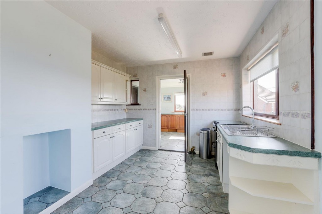 Longfield Lane, Ilkeston, DE7