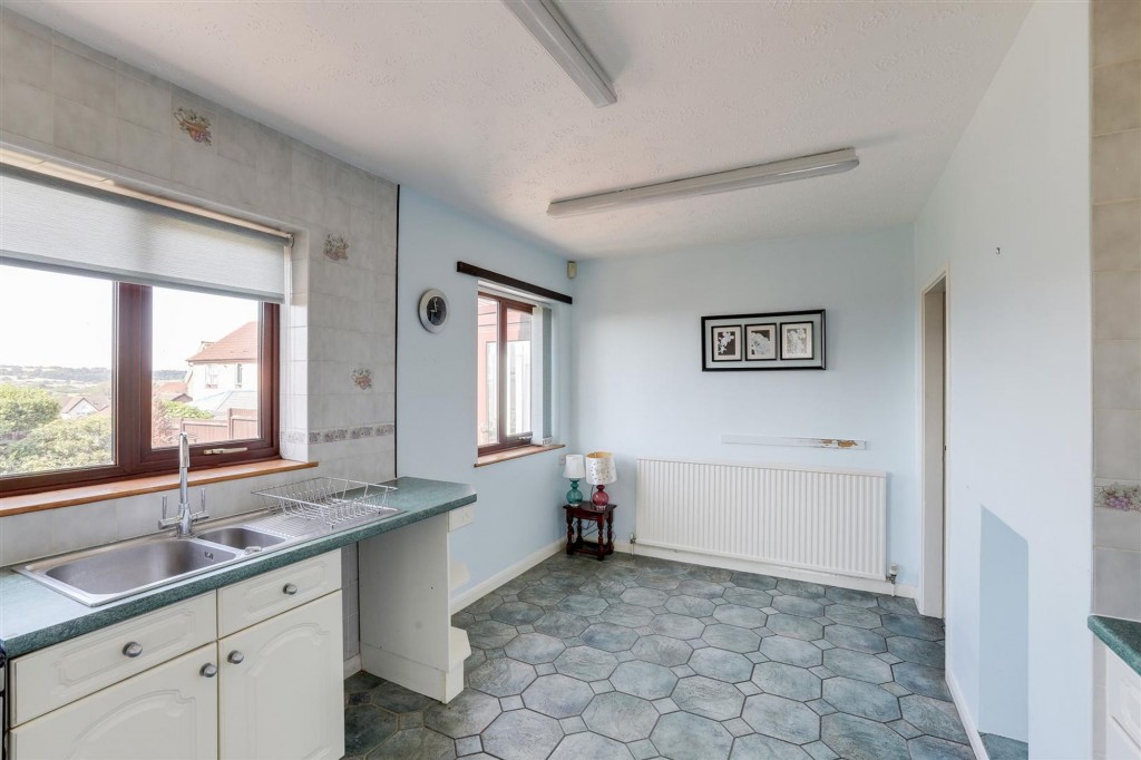 Longfield Lane, Ilkeston, DE7