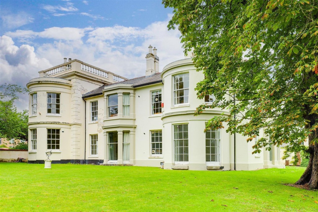 The Cedars, Nottingham, NG5