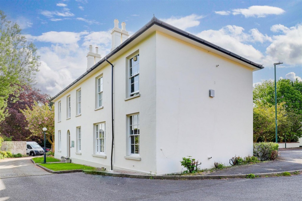 The Cedars, Nottingham, NG5