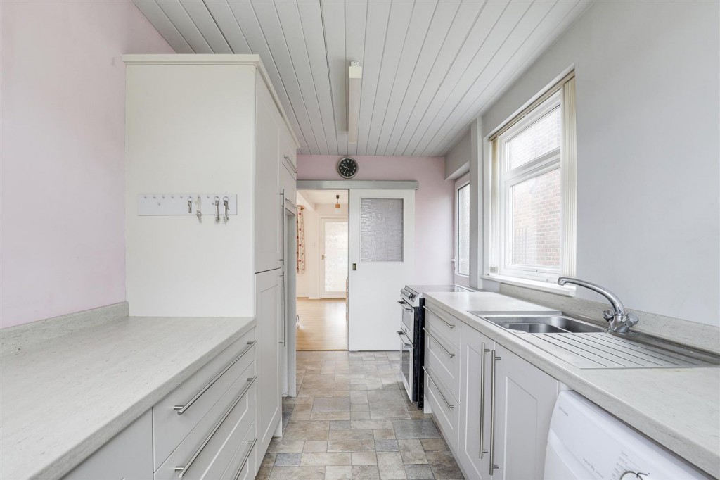 Lancaster Avenue, Sandiacre, NG10