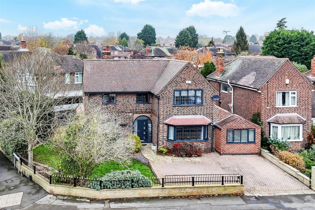 Robins Wood Road, Nottingham, NG8