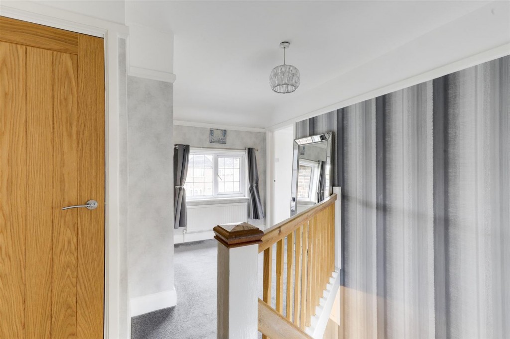 Robins Wood Road, Nottingham, NG8