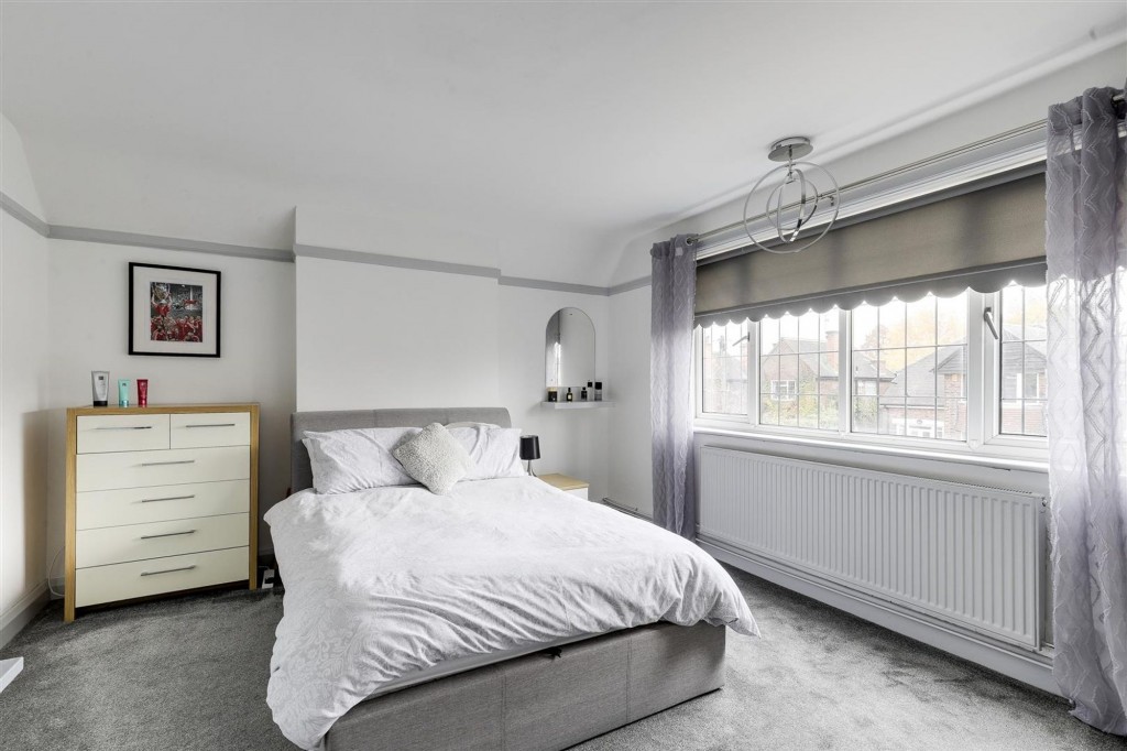 Robins Wood Road, Nottingham, NG8