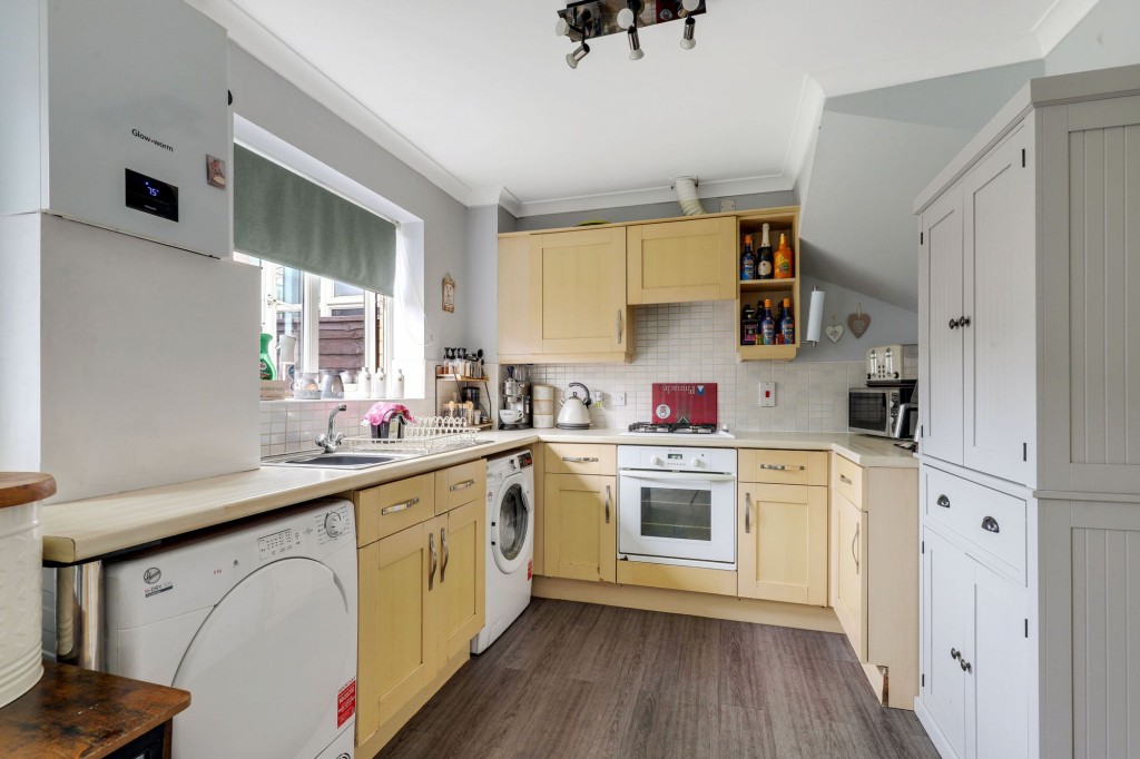 Edmonstone Crescent, Nottingham, NG5