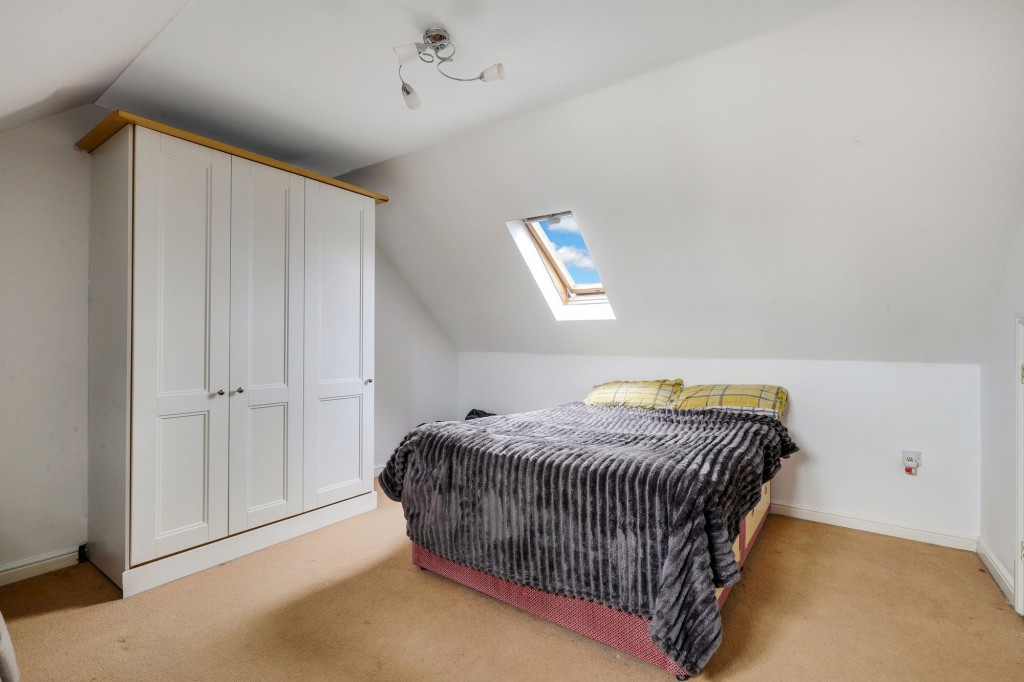 Edmonstone Crescent, Nottingham, NG5