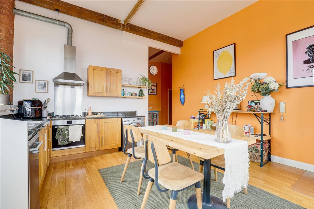 Raleigh Street, Raleigh Square Raleigh Street, NG7