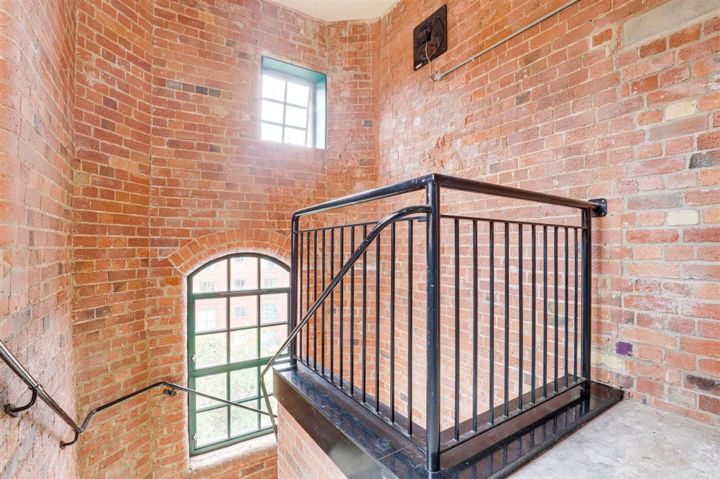 Raleigh Street, Raleigh Square Raleigh Street, NG7