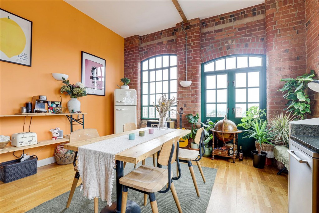 Raleigh Street, Raleigh Square Raleigh Street, NG7