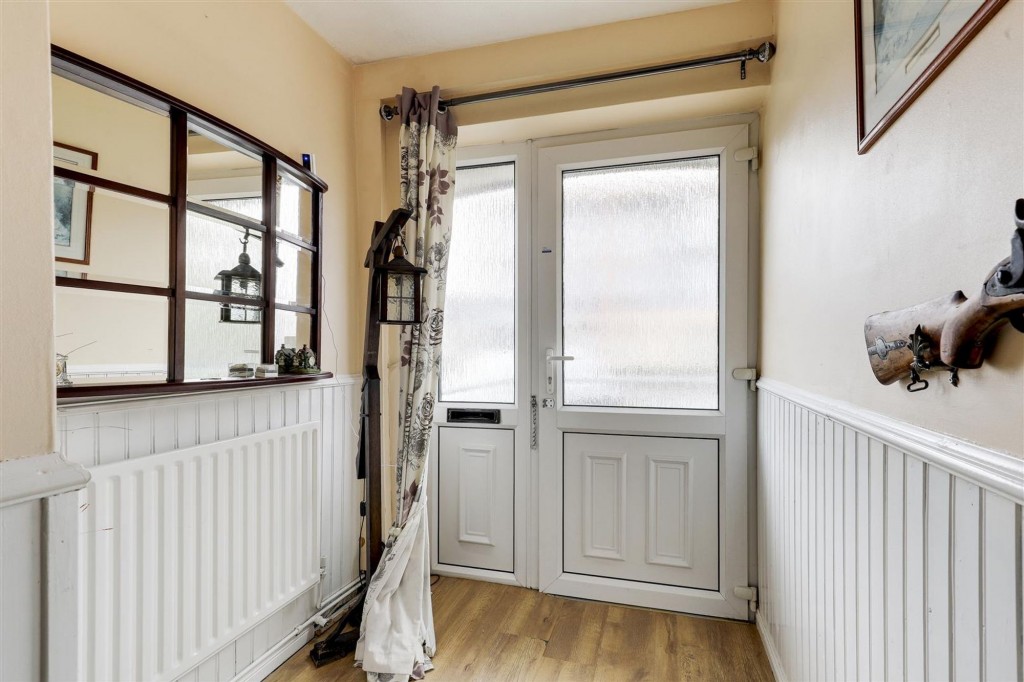 Cross Street, Arnold, NG5