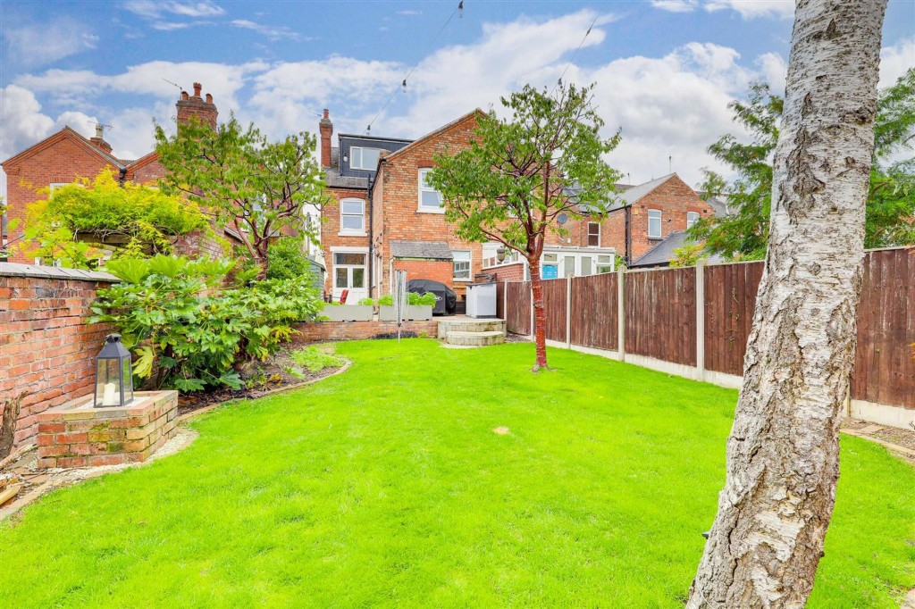 Curzon Street, Long Eaton, NG10