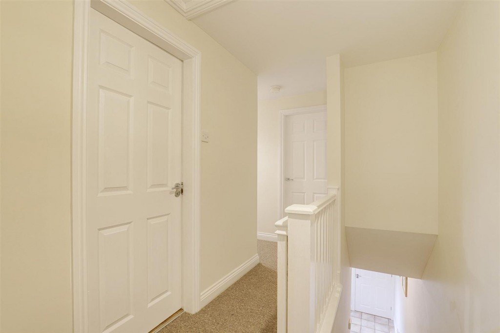 Old Lodge Drive, Nottingham, NG5