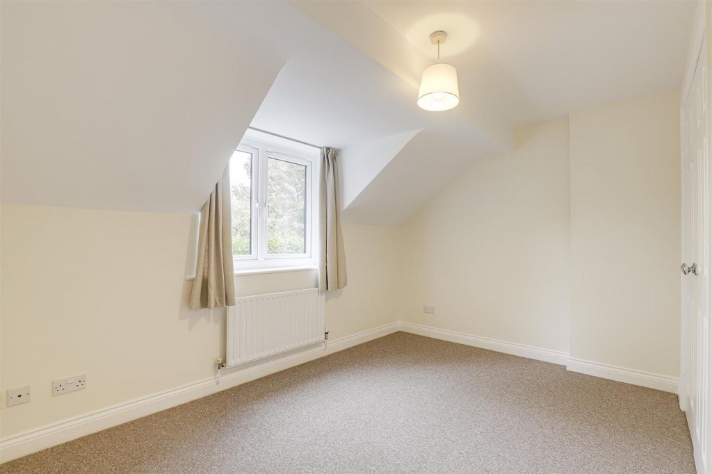 Old Lodge Drive, Nottingham, NG5