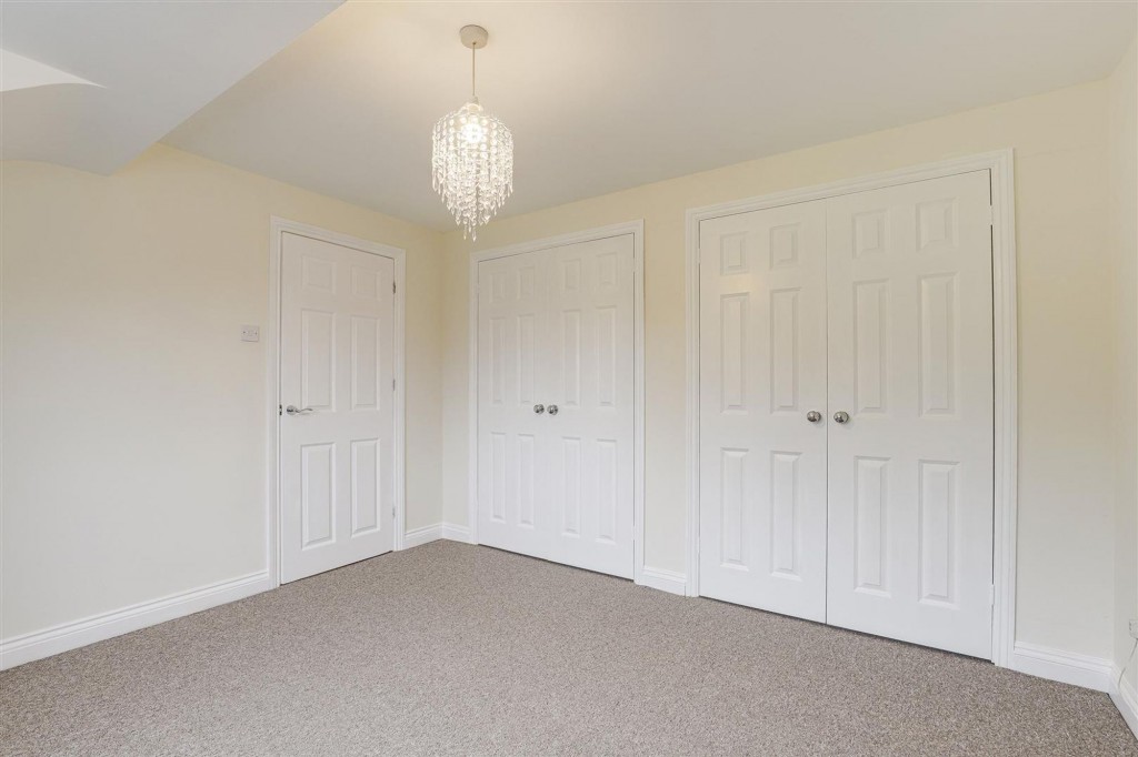 Old Lodge Drive, Nottingham, NG5