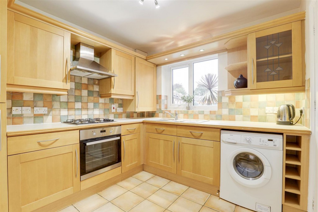 Old Lodge Drive, Nottingham, NG5