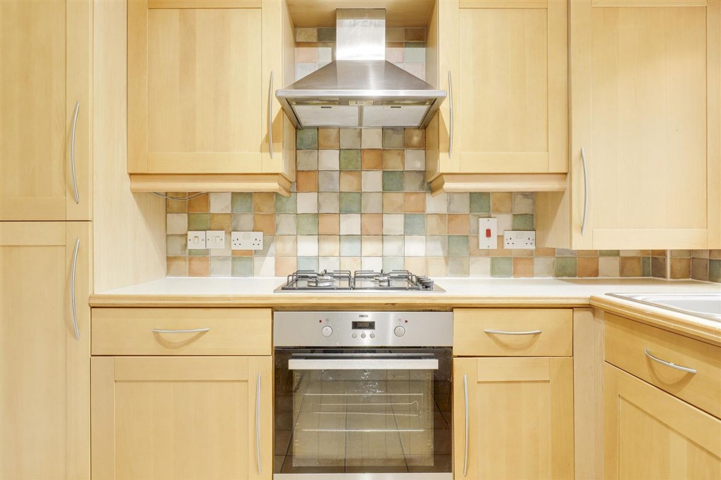 Old Lodge Drive, Nottingham, NG5