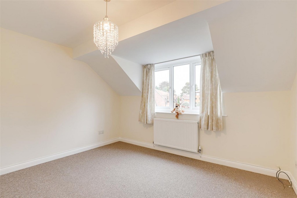 Old Lodge Drive, Nottingham, NG5