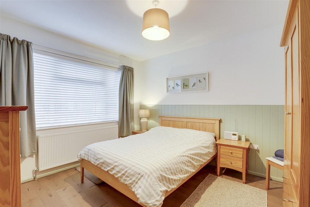 Burnside Drive, Bramcote, NG9