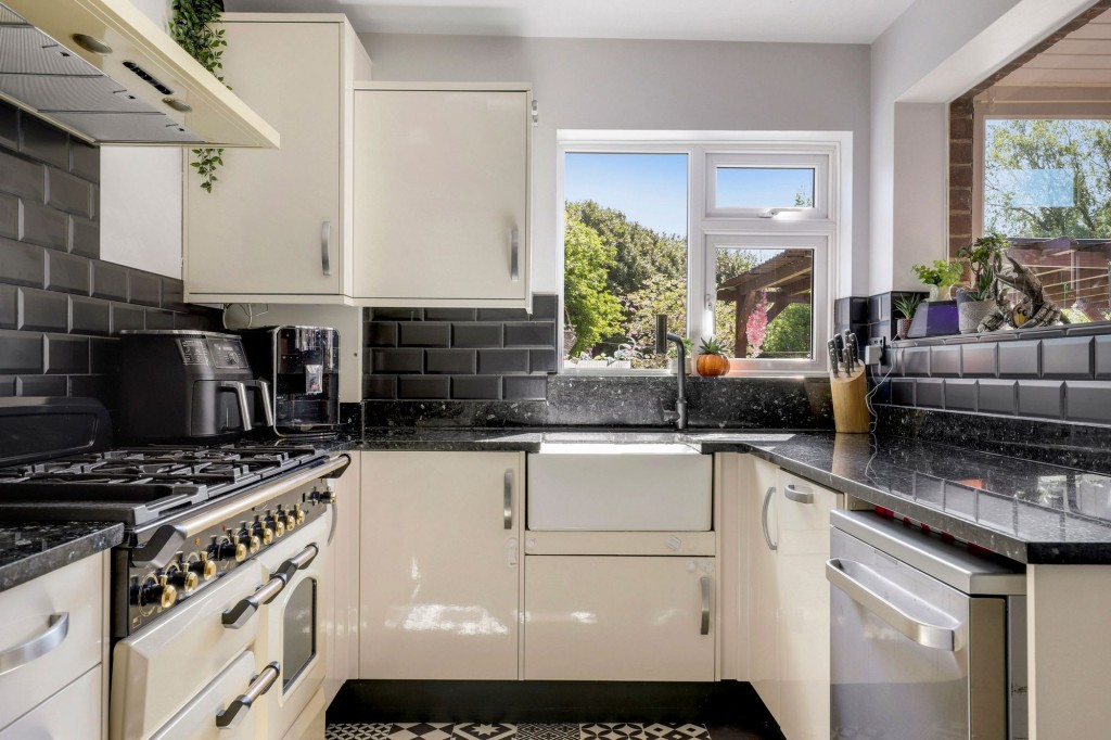 Hucknall Lane, Nottingham, NG6