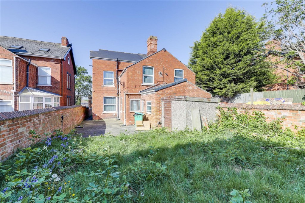 Highbury Road, Nottingham, NG6