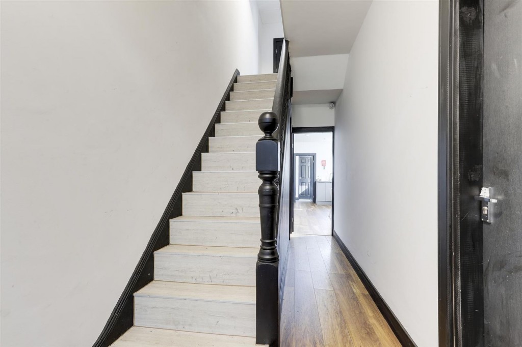 Highbury Road, Nottingham, NG6