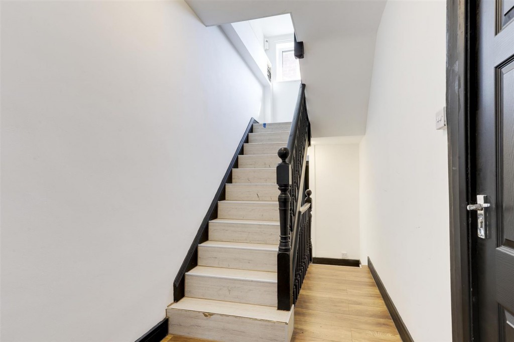 Highbury Road, Nottingham, NG6