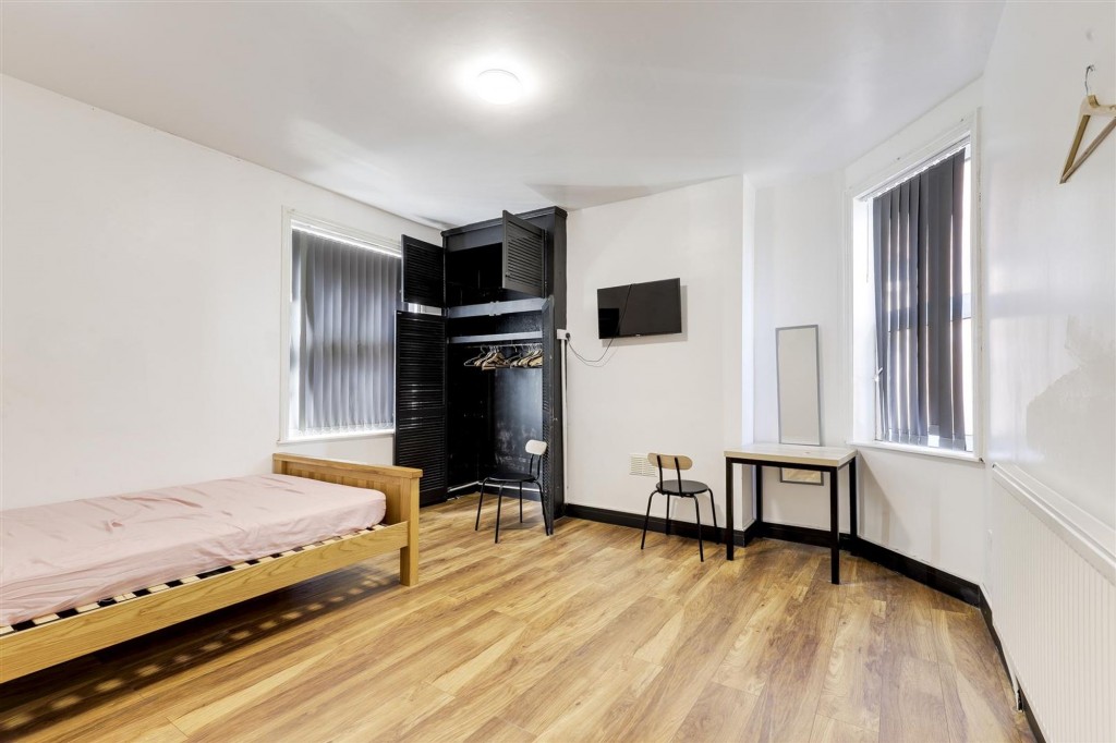 Highbury Road, Nottingham, NG6