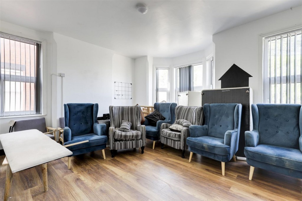 Highbury Road, Nottingham, NG6