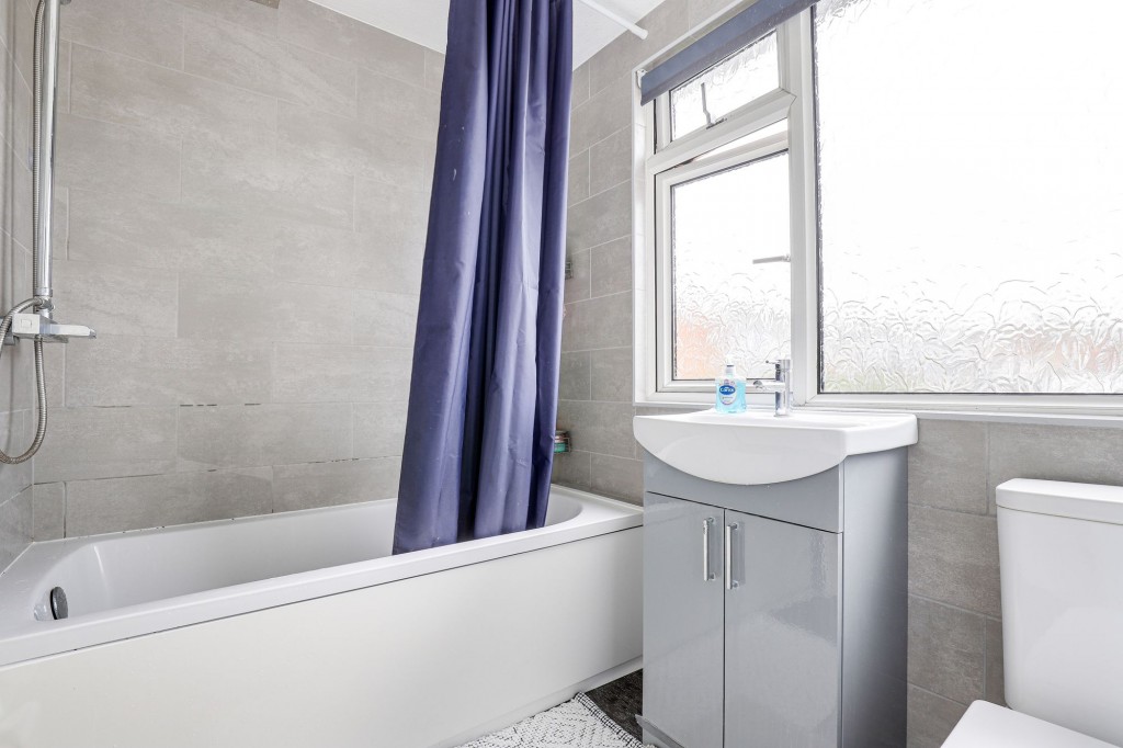Deptford Crescent, Nottingham, NG6
