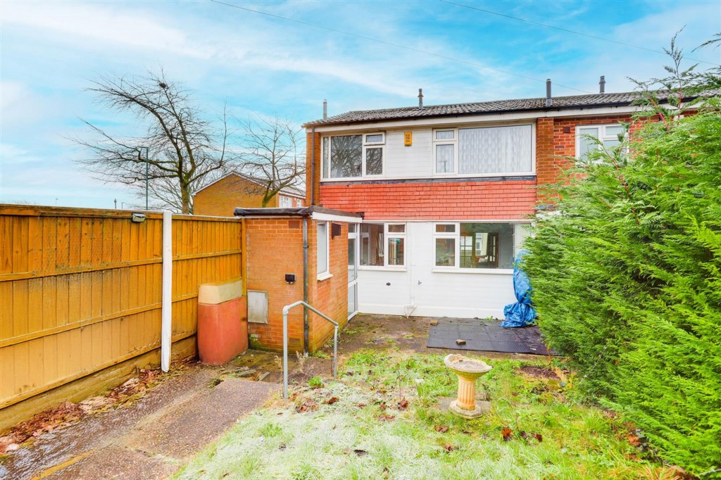 Deptford Crescent, Nottingham, NG6