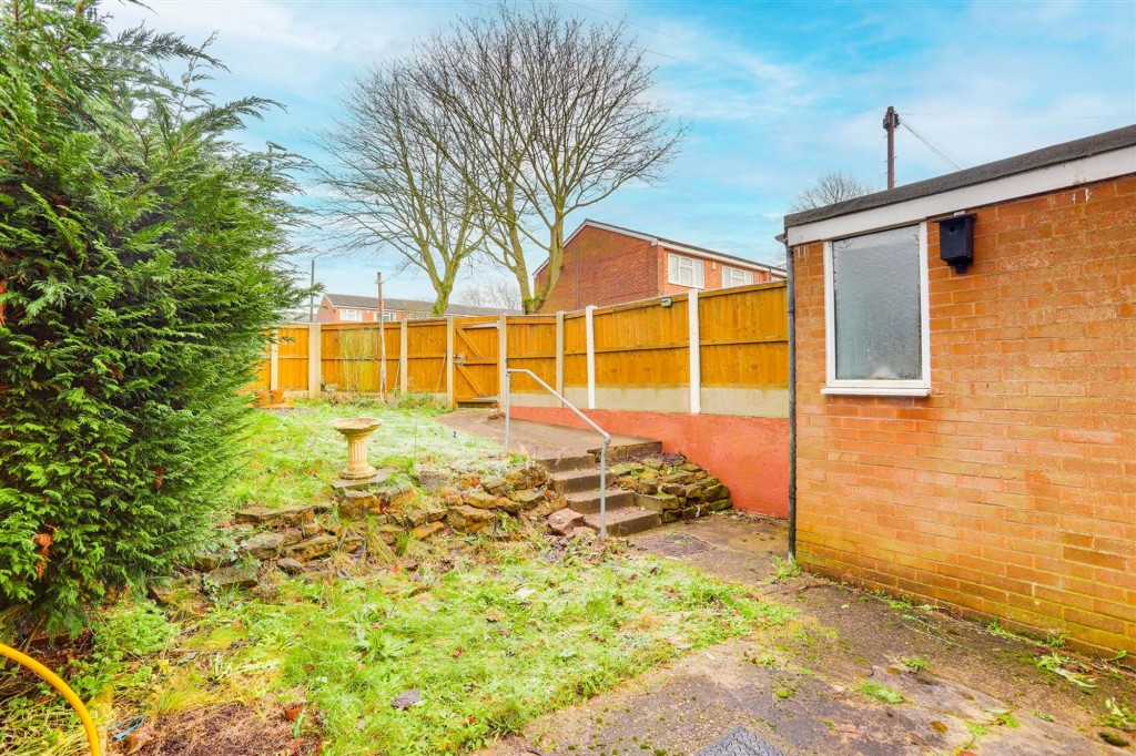 Deptford Crescent, Nottingham, NG6