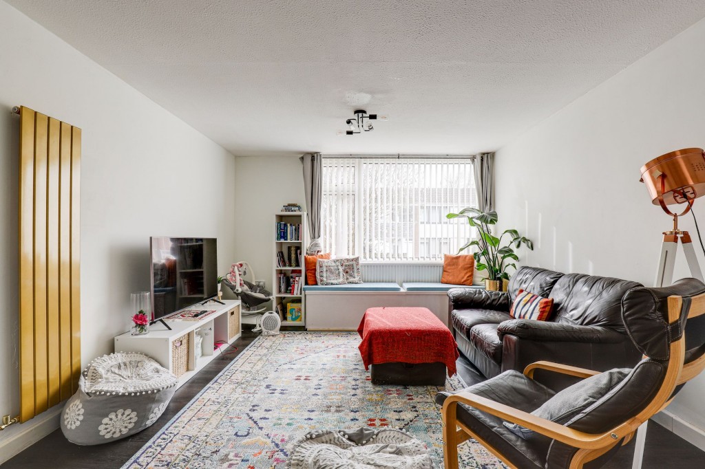 Deptford Crescent, Nottingham, NG6