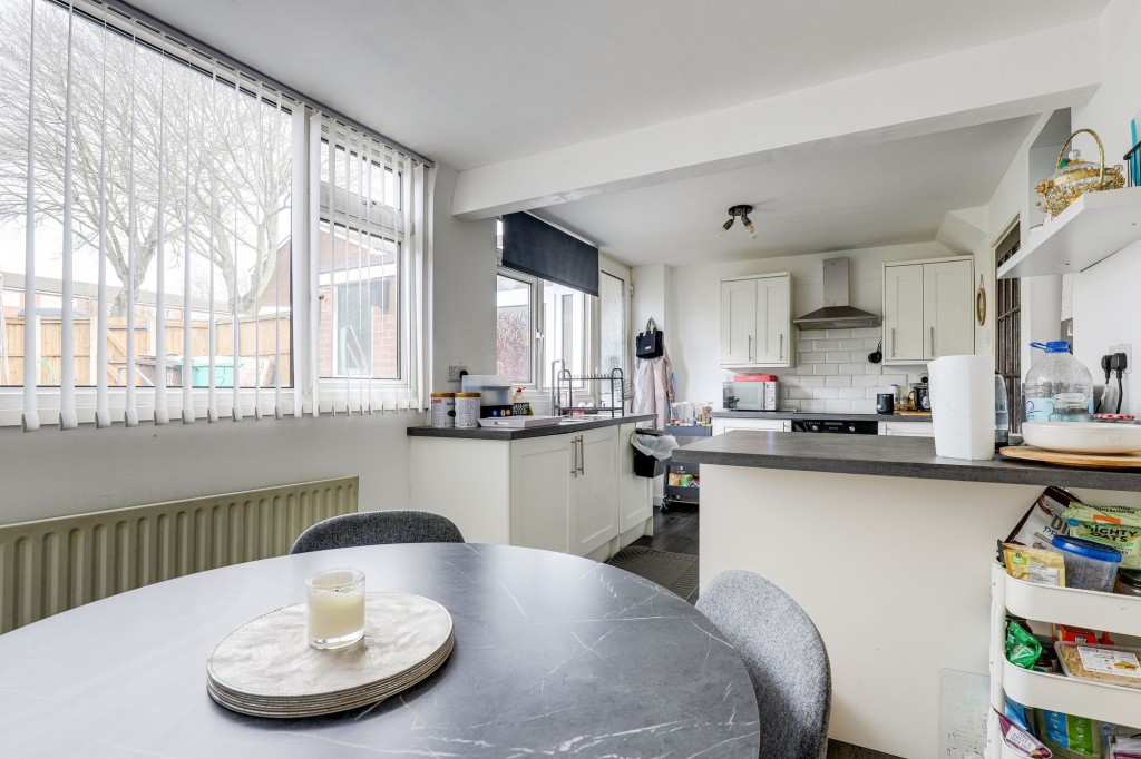 Deptford Crescent, Nottingham, NG6